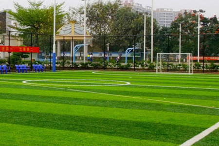 人造草坪建造要注意的重要因素