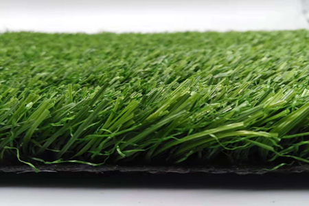 休闲场地人造草坪是如何铺设的呢