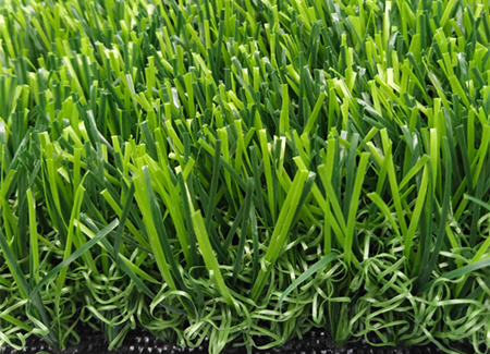 冬季人造草坪依然让你看到满眼绿意！