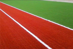 建造人造草坪场地的时候要先考虑哪些问题。